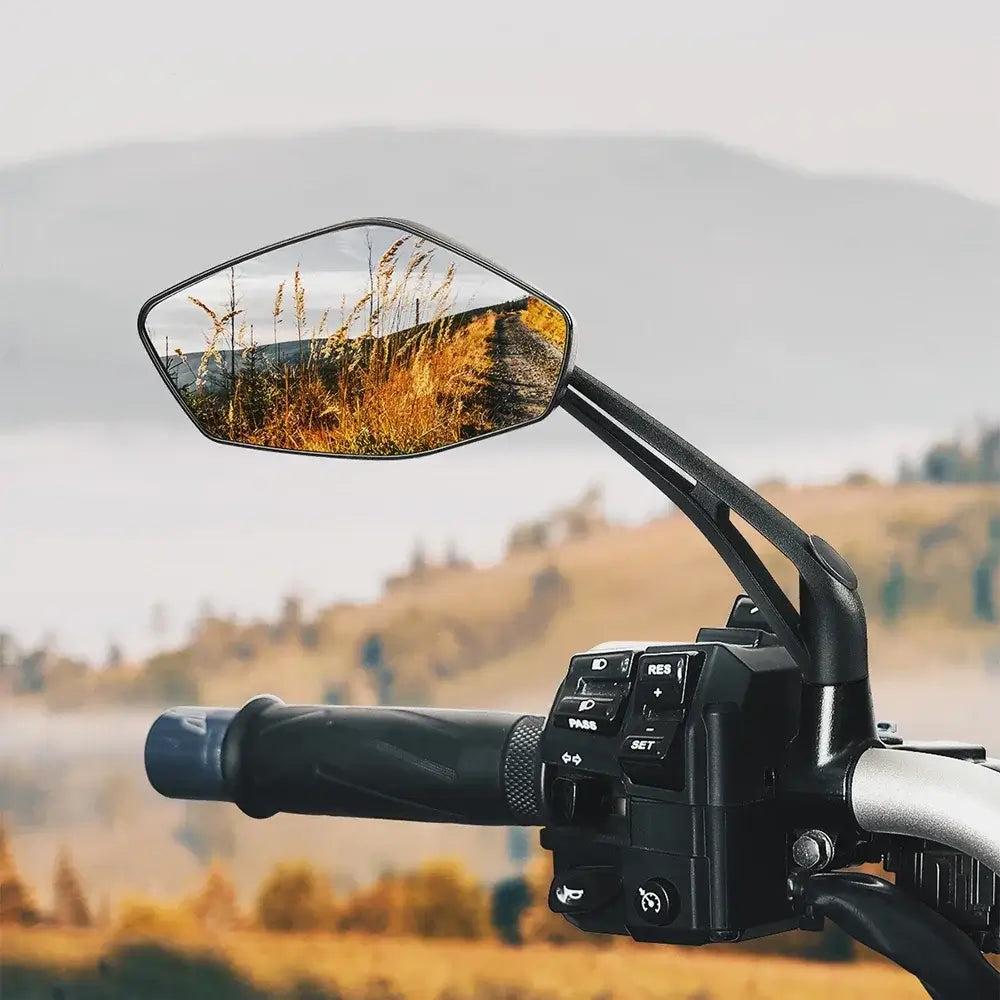 Diamond 360° Adjustable Motorcycle Rear View Side Mirrors 8mm / 10mm Screws